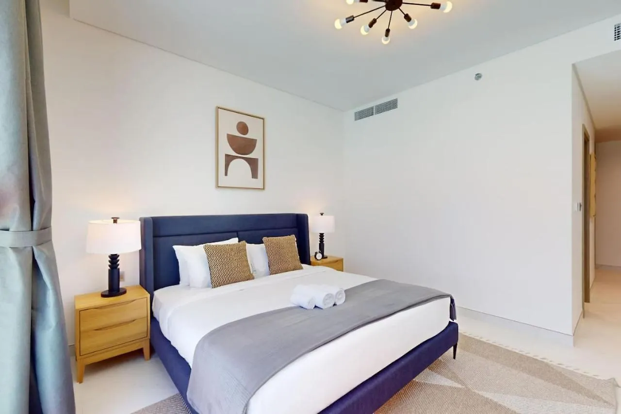 District One - Incredible Three Bedroom Dubai